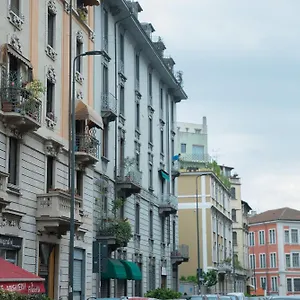 https://loreto-elite-milano.italymilanhotels.net